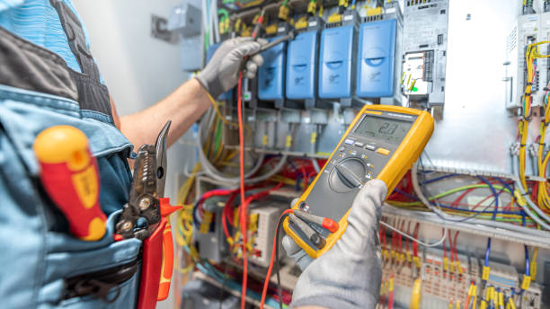 Best Electrician Near Me  in Cloverleaf, TX